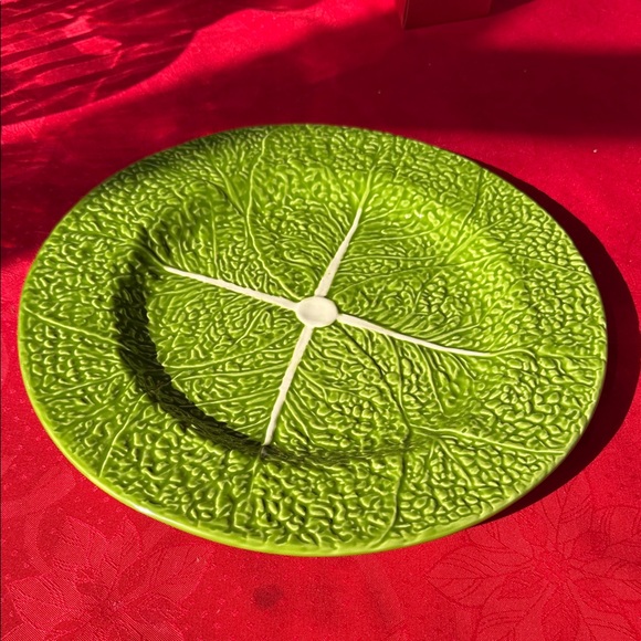 Bordallo Pinheiro Green Leaf Pattern Plate 13”